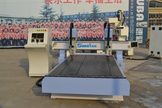comprar Puerta de gabinete de madera maciza máquina de grabado CNC doble huso 1325F2-ML online manufacture