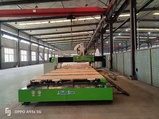 kupować Maszyna do grawerowania paneli dachu/panele pojemnikowej online manufacture