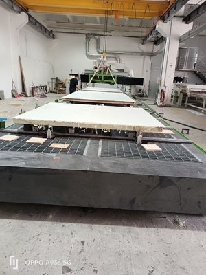 Máquina de grabado CNC de tablero compuesto de carrocería de camión refrigerado 30140