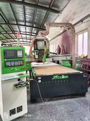 Máquina de tallado CNC de espuma de poliuretano Tablero de madera