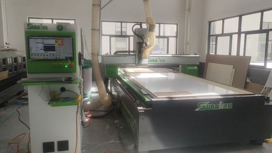 Máquina de grabado CNC de tablero de PVC, tablero acrílico y tablero de madera